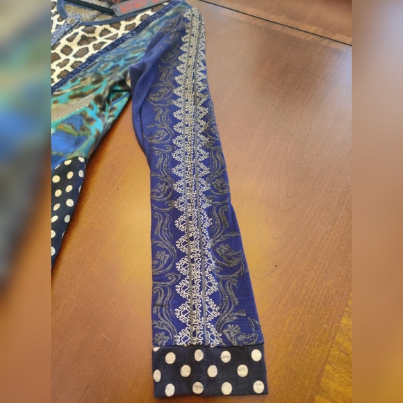 LULU- H Paris Button Down Cardigan - Picture 2 of 6